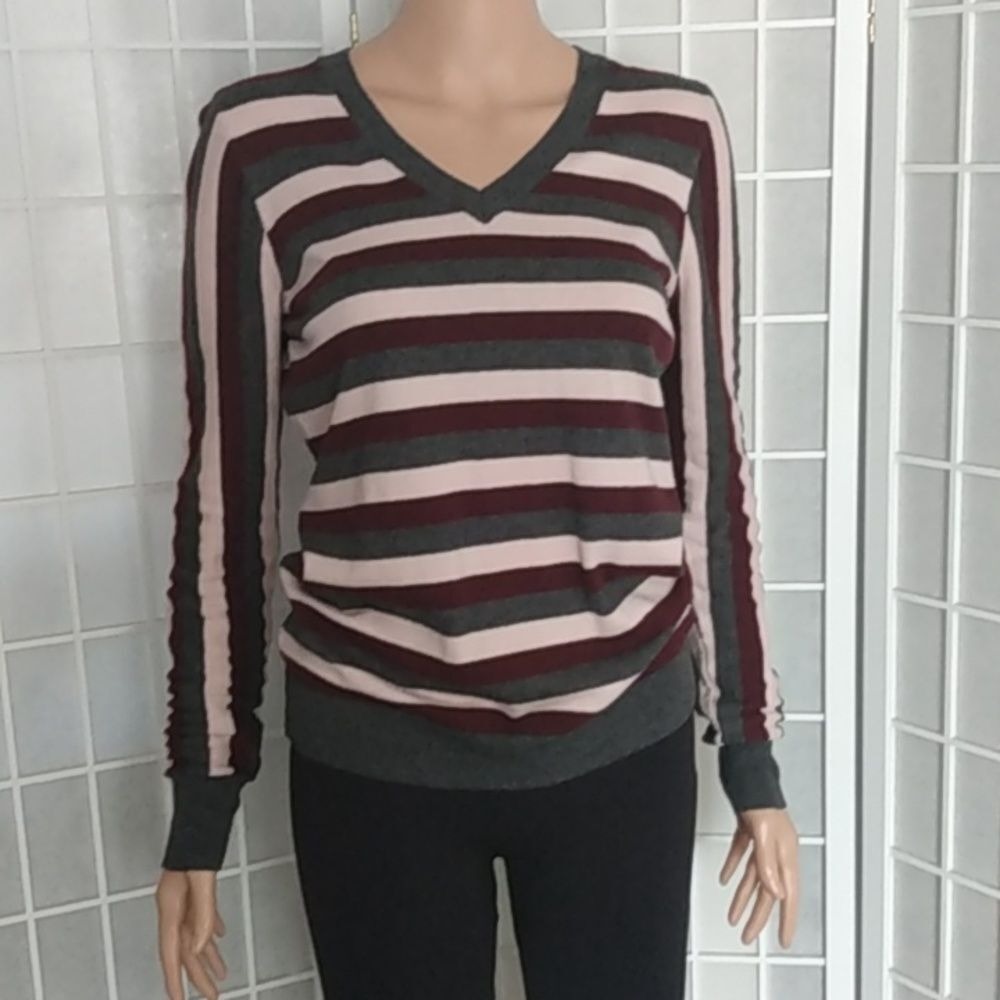 Worthington Long‎ Sleeve Sweater Top Woman Size Medium Burgundy Pink And Gray
